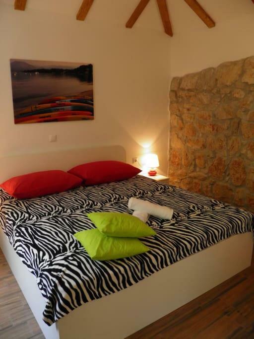 Romantic Apartment Donje Celo Exterior photo